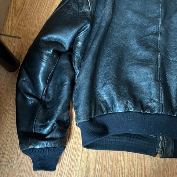 Avirex A2 vintage leather bomber jacket Mens XL . “Cleaner cleaned”.. - Picture 8 of 16